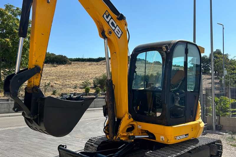 OmecoHub - Immagine JCB 8065RTS